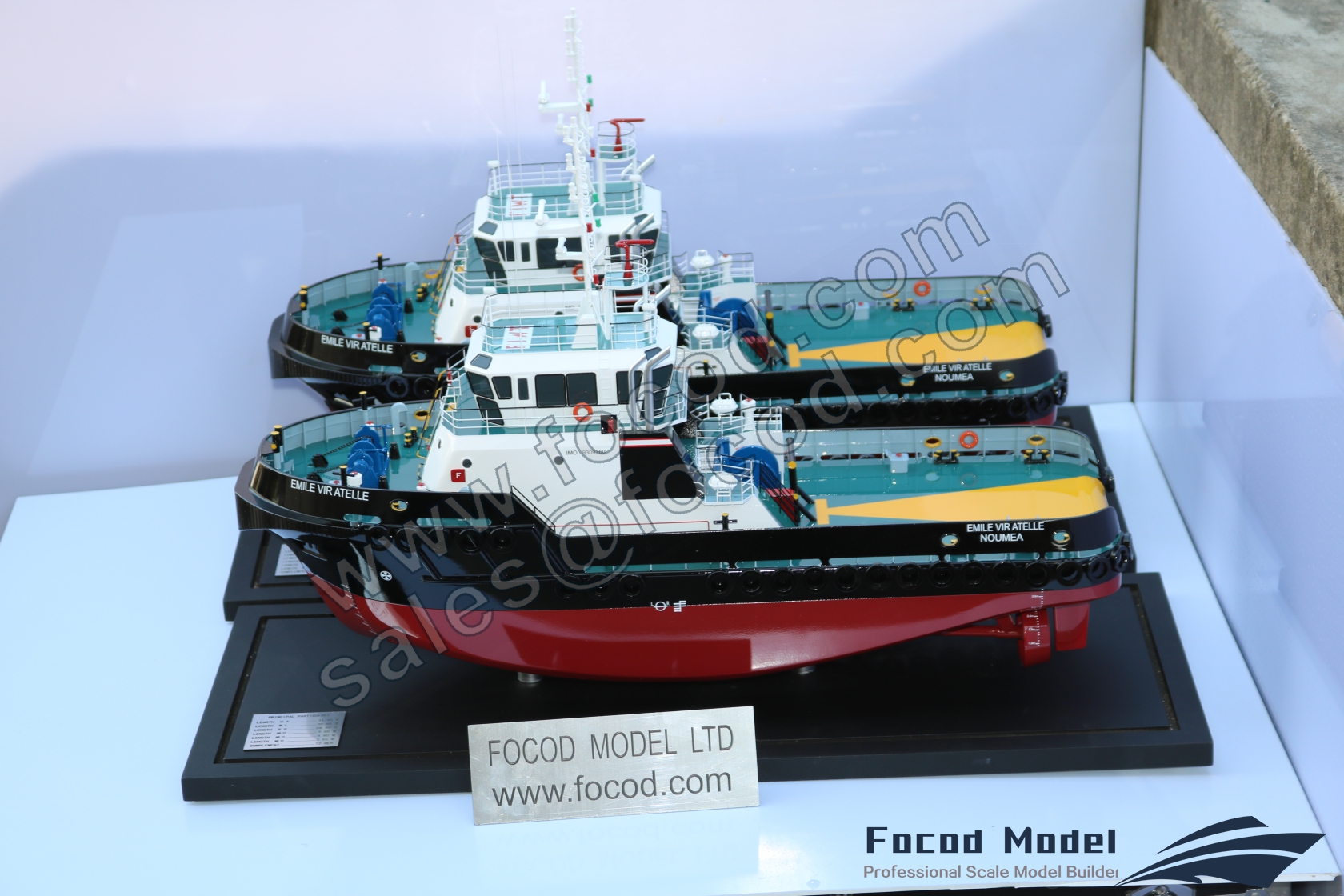 customized model of 32m tug Emile Viratelle